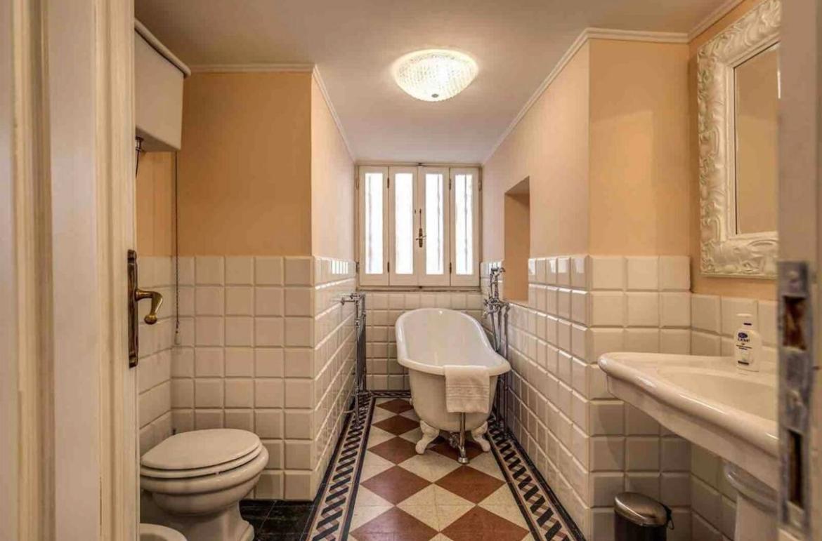Crispi Little 2 * Roma