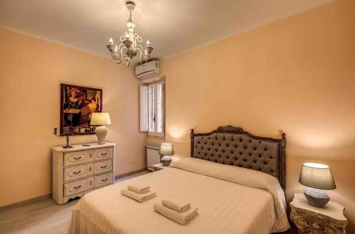Appartamento Crispi Little 2 *